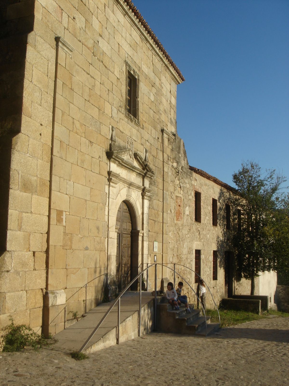 Convento de San Miguel (San Martín de Trevejo)